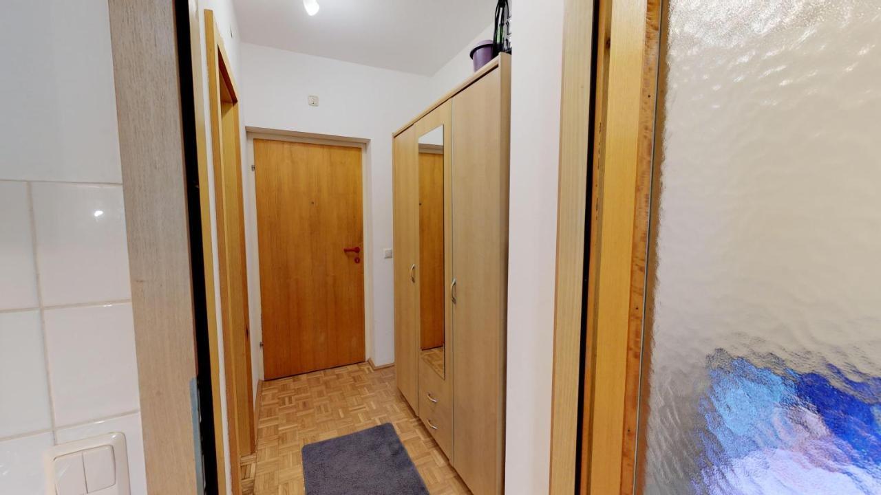 Apartmán Vintage Garconiere Mit Balkon - 25 M2 Gmunden Exteriér fotografie