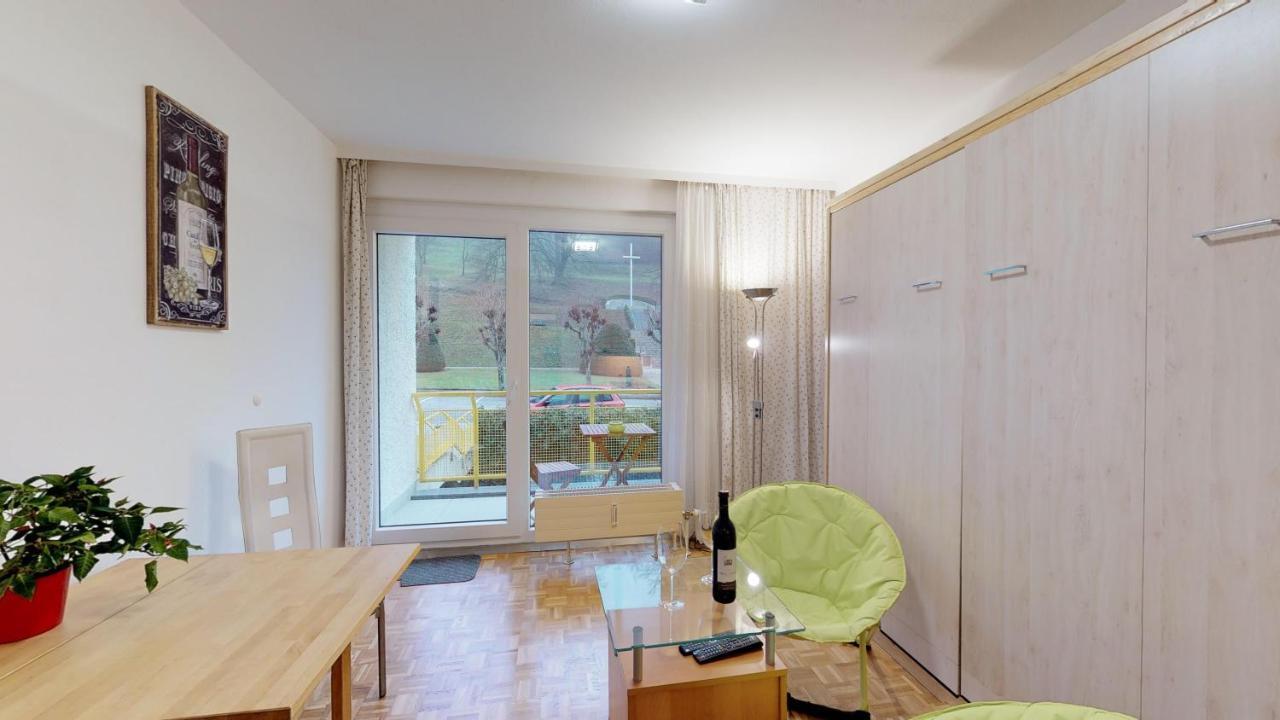 Apartmán Vintage Garconiere Mit Balkon - 25 M2 Gmunden Exteriér fotografie