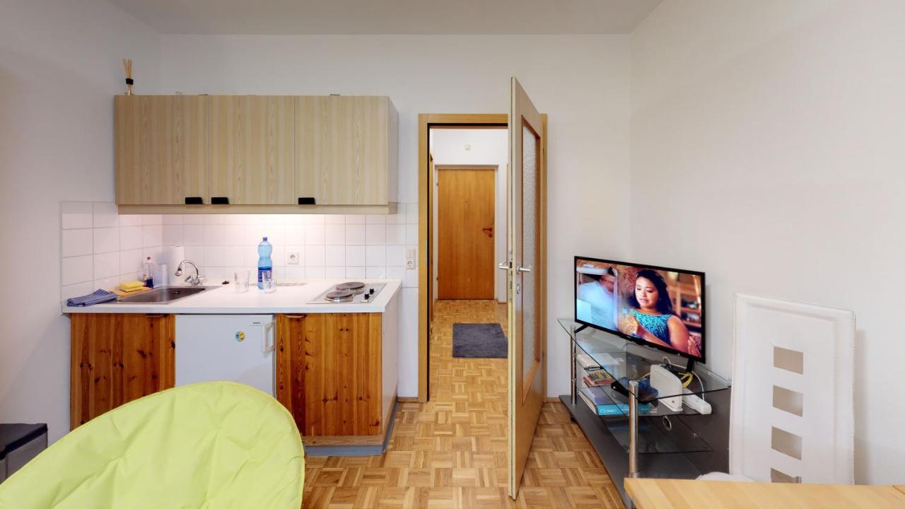 Apartmán Vintage Garconiere Mit Balkon - 25 M2 Gmunden Exteriér fotografie