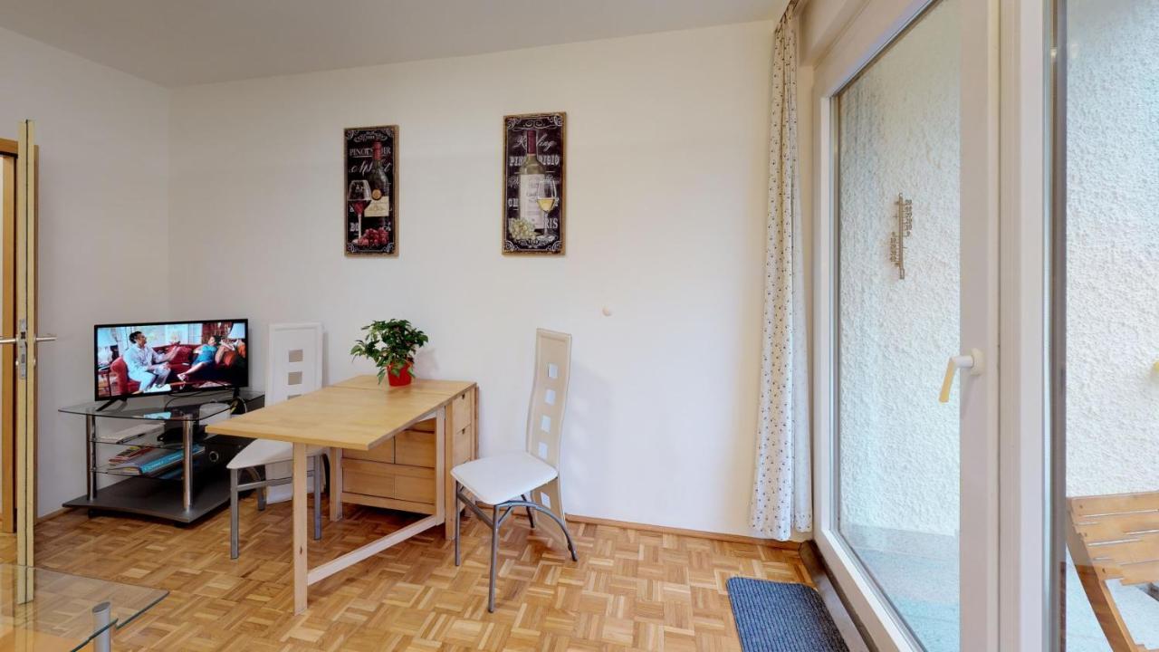 Apartmán Vintage Garconiere Mit Balkon - 25 M2 Gmunden Exteriér fotografie